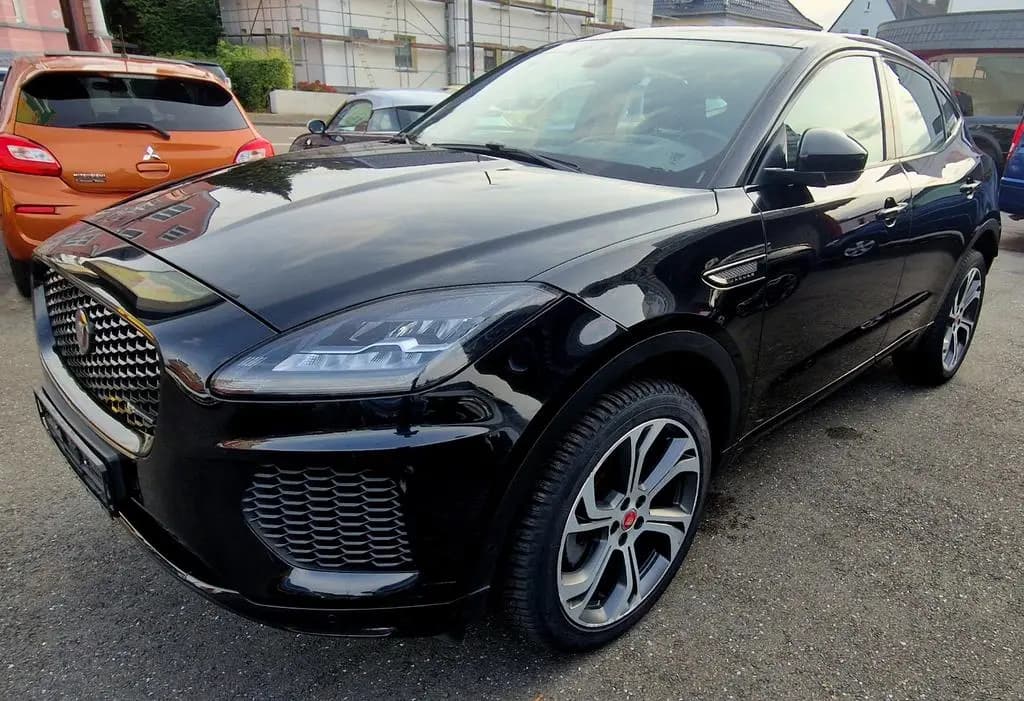 Main__Slider__Photo:Jaguar E-Pace First Edition AWD Leder+Navi+LED 03/2018-0