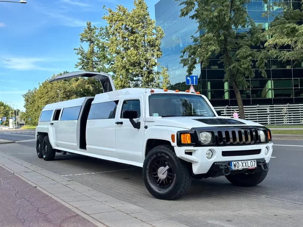 Main__Slider__Photo:Hummer H3 5.3 V8 Limousine in perfect condition 01/2009-0