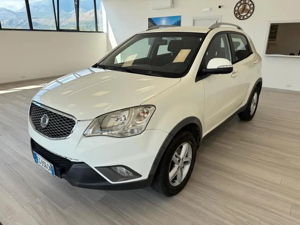 Main__Slider__Photo:Ssangyong Korando 2.0 175 CV 2WD e-XDi MT C 02/2011-0