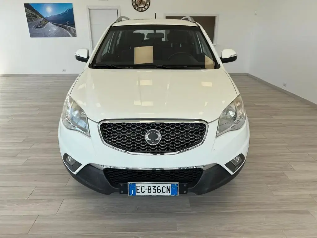 Main__Slider__Photo:Ssangyong Korando 2.0 175 CV 2WD e-XDi MT C 02/2011-1