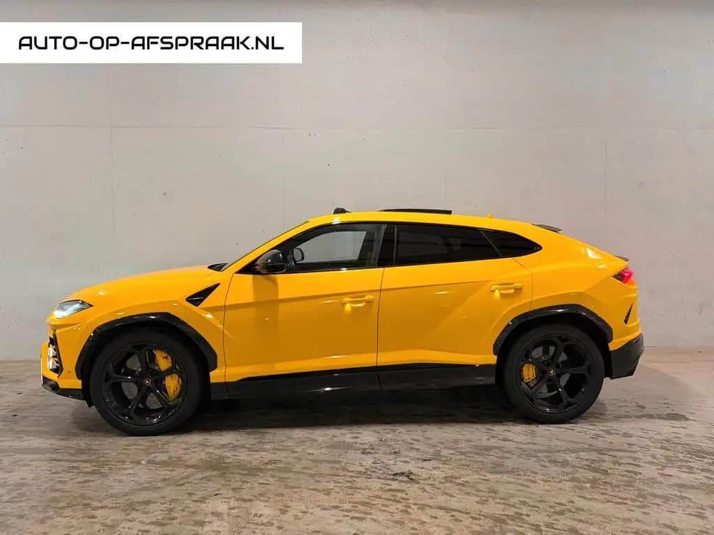 Main__Slider__Photo:Lamborghini Urus 4.0 V8 Pano B&O Ceramic Leather Carbon 12/2019-0