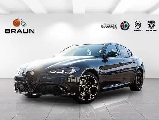 Main__Slider__Photo:Alfa Romeo Giulia 2.0 16V AT8-Q4 INTENSA Panorama 03/2026-0