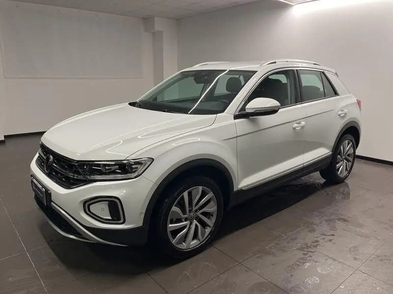 Main__Slider__Photo:Other Other Volkswagen T-Roc Nuovo Style 1.0 TSI 81 kW (110 01/2024-0