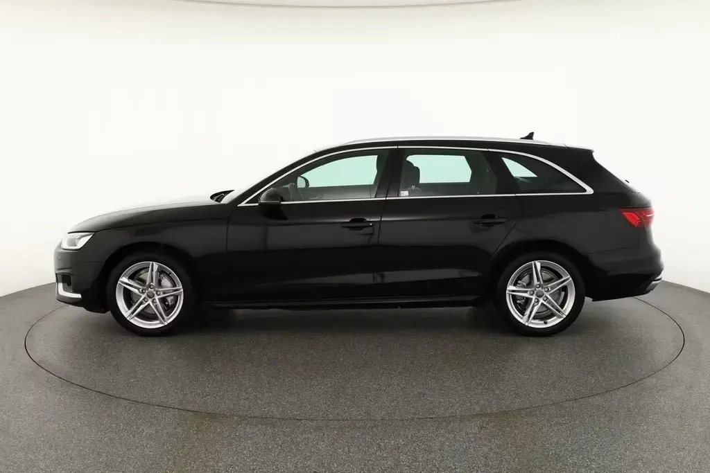 Main__Slider__Photo:Audi A4 Avant 40 TDI quattro advanced AHK ACC Kamera 05/2021-1