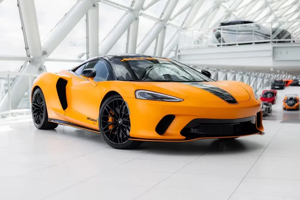 Main__Slider__Photo:McLaren GT 4.0 V8 | Matt Papaya Spark | Electrochromic R 06/2025-0