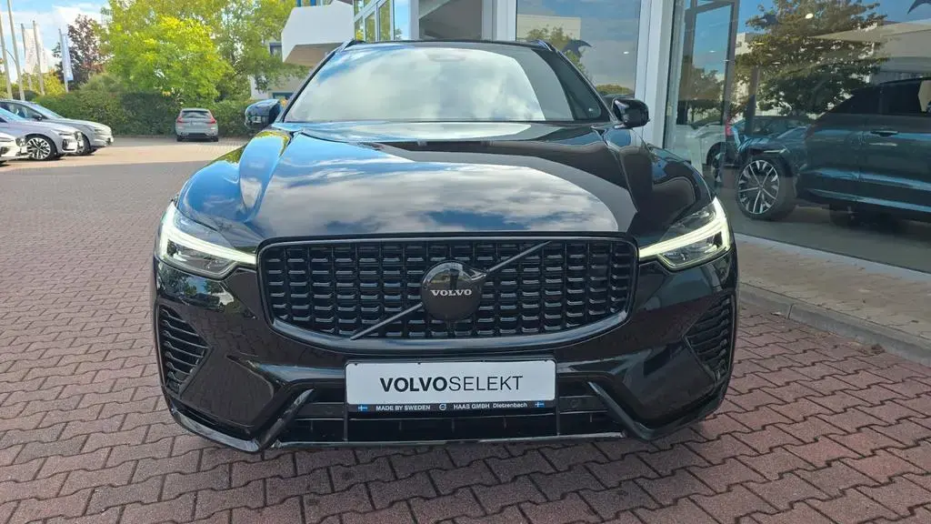 Main__Slider__Photo:Volvo XC60 T6 Plug-in H AWD Plus Black Edition Auto 09/2024-1