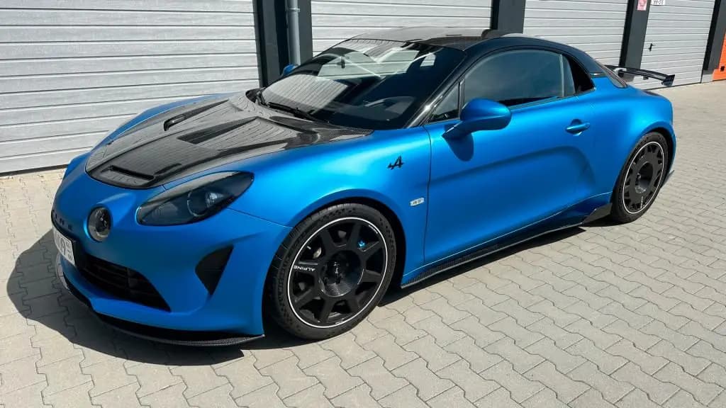 Main__Slider__Photo:Alpine A110 1.8 R Carbon-Felgen-Hauben+Sabelt Sitze#189 01/2024-0
