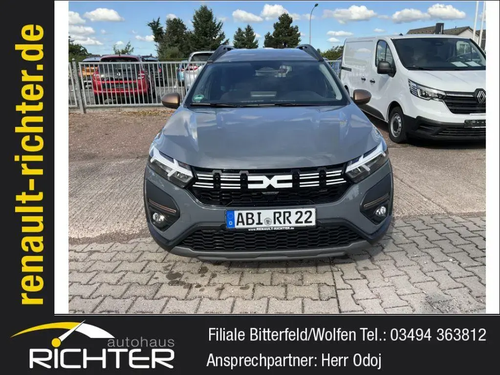 Main__Slider__Photo:Dacia Jogger TCe 110 Extreme+ 05/2025-1