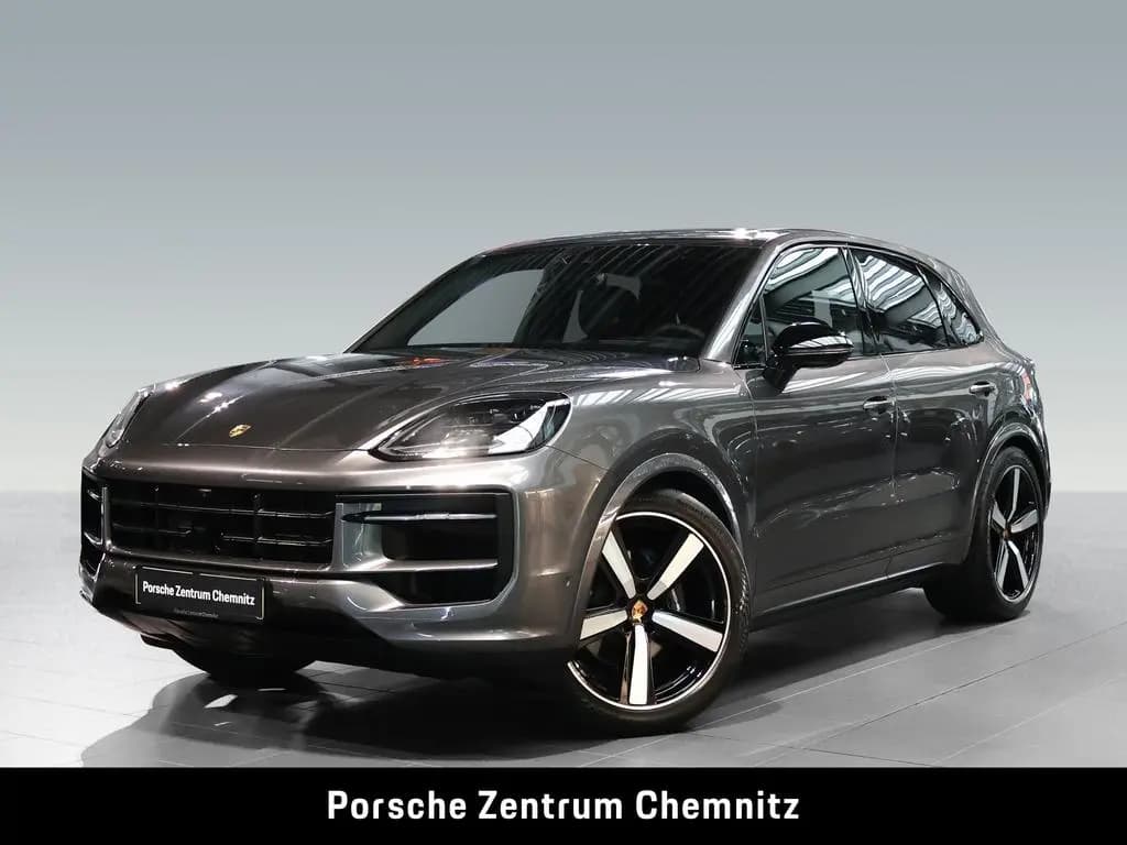 Main__Slider__Photo:Porsche Cayenne Black Edition!;InnoDrive;Standheiz.;Head 09/2025-0