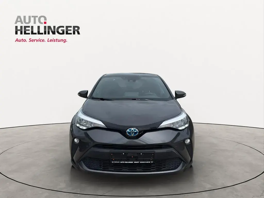 Main__Slider__Photo:Toyota C-HR Hybrid Team D 11/2023-1