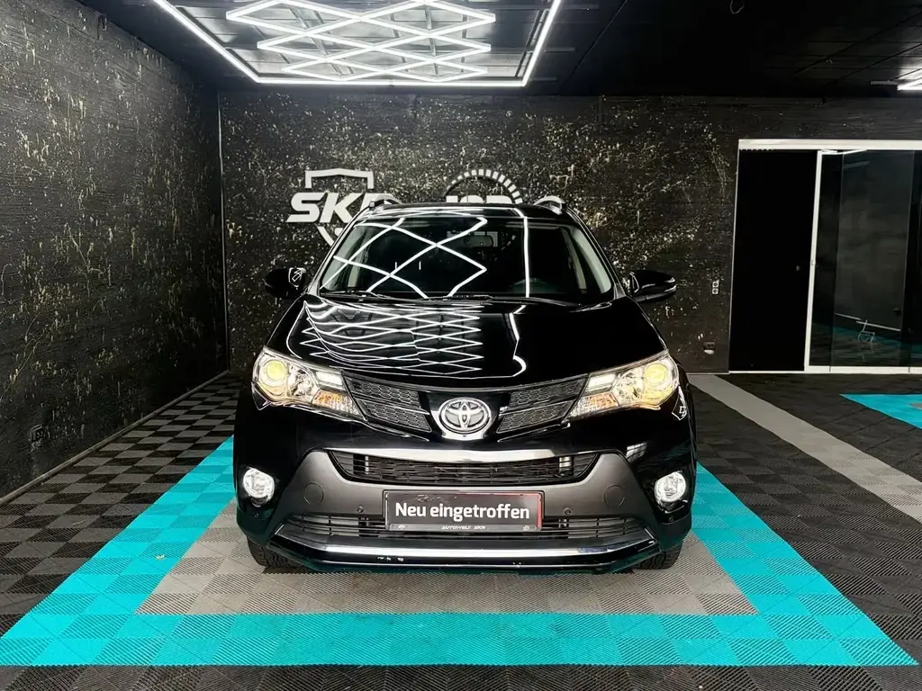 Main__Slider__Photo:Toyota RAV 4 RAV4 Edition 2014/AHK/4x4/1HND 05/2015-1