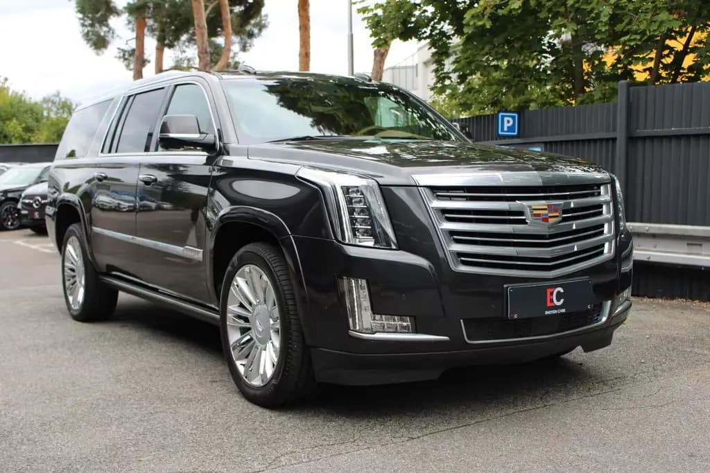 Main__Slider__Photo:Cadillac Escalade GMT Platinum ESV 12/2017-0