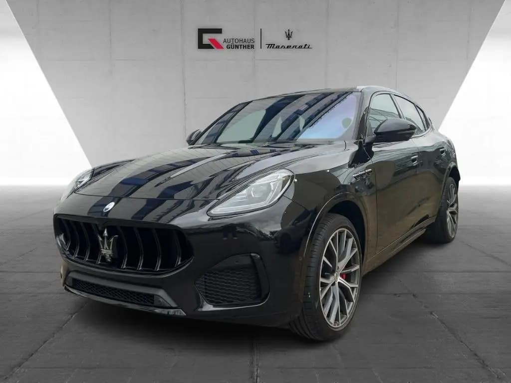 Main__Slider__Photo:Maserati Grecale Modena / AWD / MY24 / Fahr.Paket PLUS / 06/2024-0