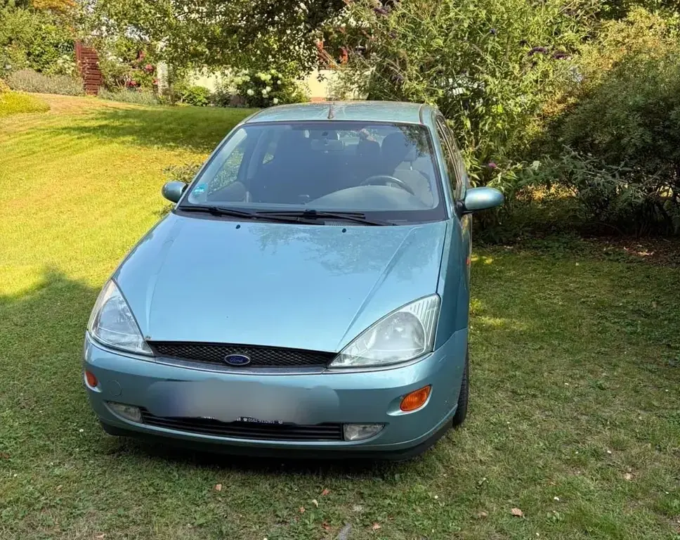 Main__Slider__Photo:Ford Focus 1.6 Ghia Ghia 04/1999-1