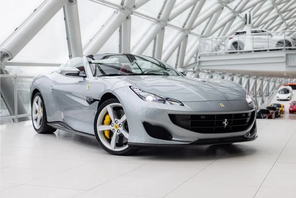 Main__Slider__Photo:Ferrari Portofino 3.9 V8 | Full Carbon | Pass Display | 03/2019-0