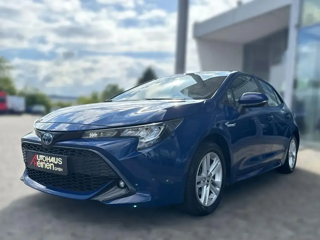 Main__Slider__Photo:Toyota Corolla Hybrid Comfort ACC Mehrzonenklima DAB SH 05/2019-1