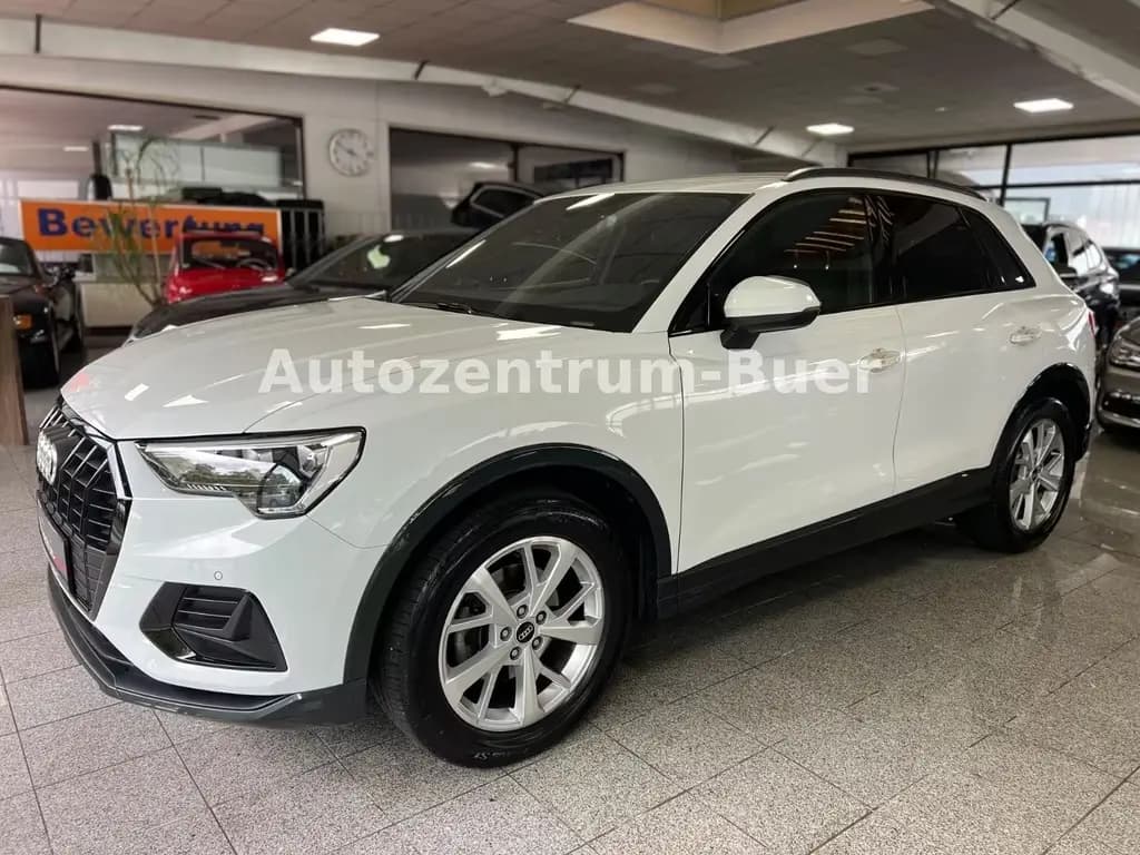 Main__Slider__Photo:Audi Q3 35 TFSI advanced Kamera/Leder/Tempo 02/2021-0