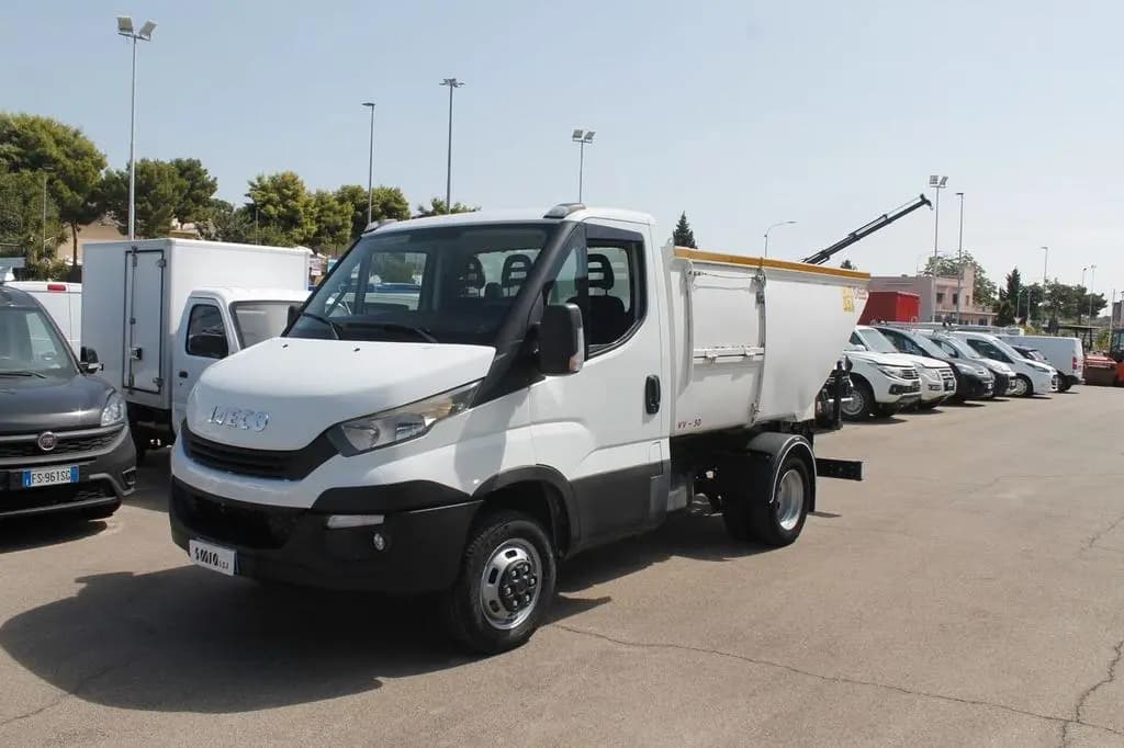 Main__Slider__Photo:Iveco Daily 35-120 VASCA PER IL TRASPORTO RSU 06/2017-0