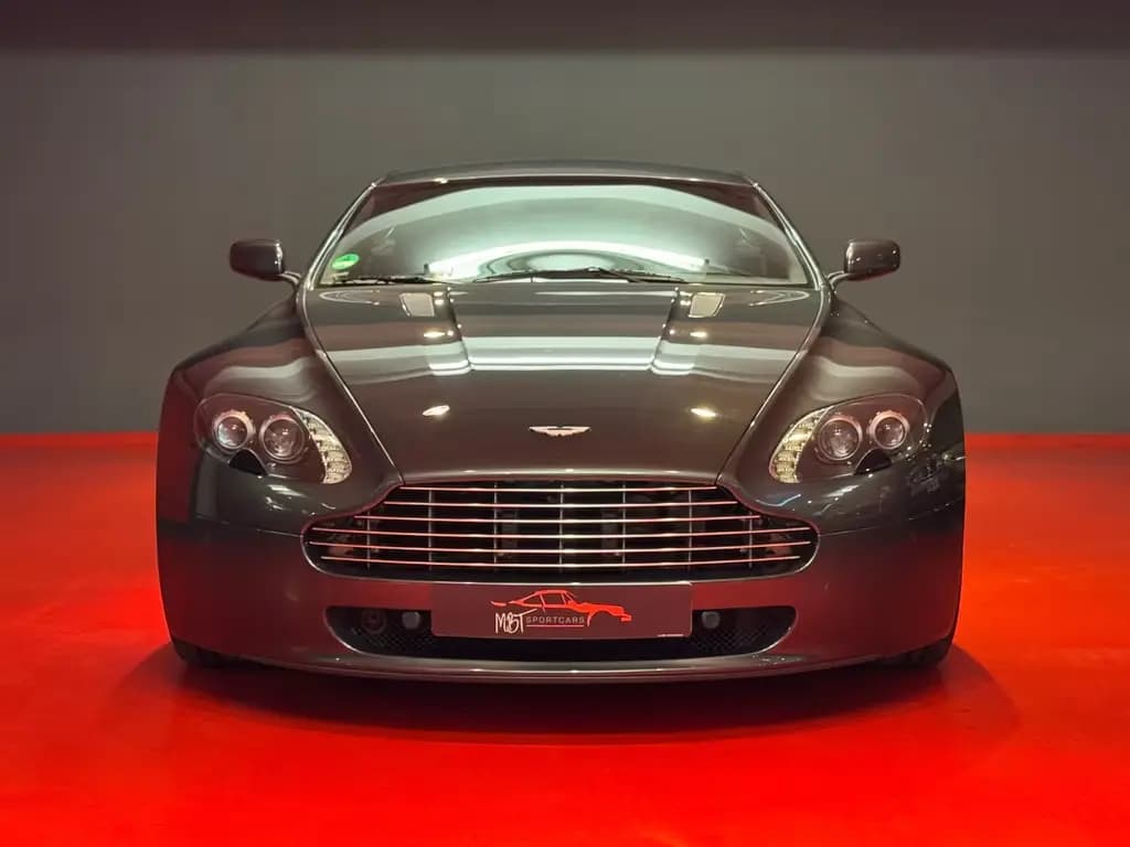 Main__Slider__Photo:Aston Martin V8 Vantage /4.7 V8 426PS/SPORTSHIFT/COUPÉ/DEUTSCH 10/2008-0