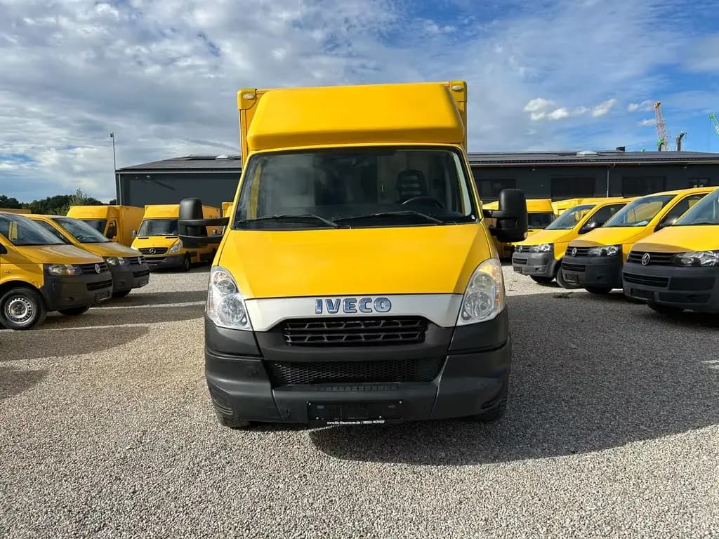 Main__Slider__Photo:Iveco Daily Koffer/Euro 5/Notsitz/mehrere auf Lager 05/2013-0