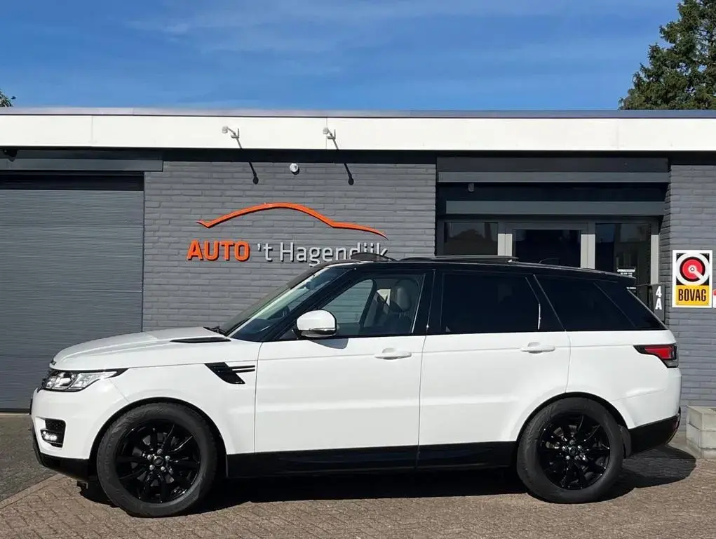 Main__Slider__Photo:Land Rover Range Rover Sport 2.0 SD4 HSE festpreis 04/2018-1