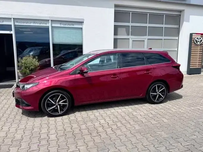 Main__Slider__Photo:Toyota Auris Touring Sports , 1,2-L-Turbo, Team-D Navi 03/2019-1