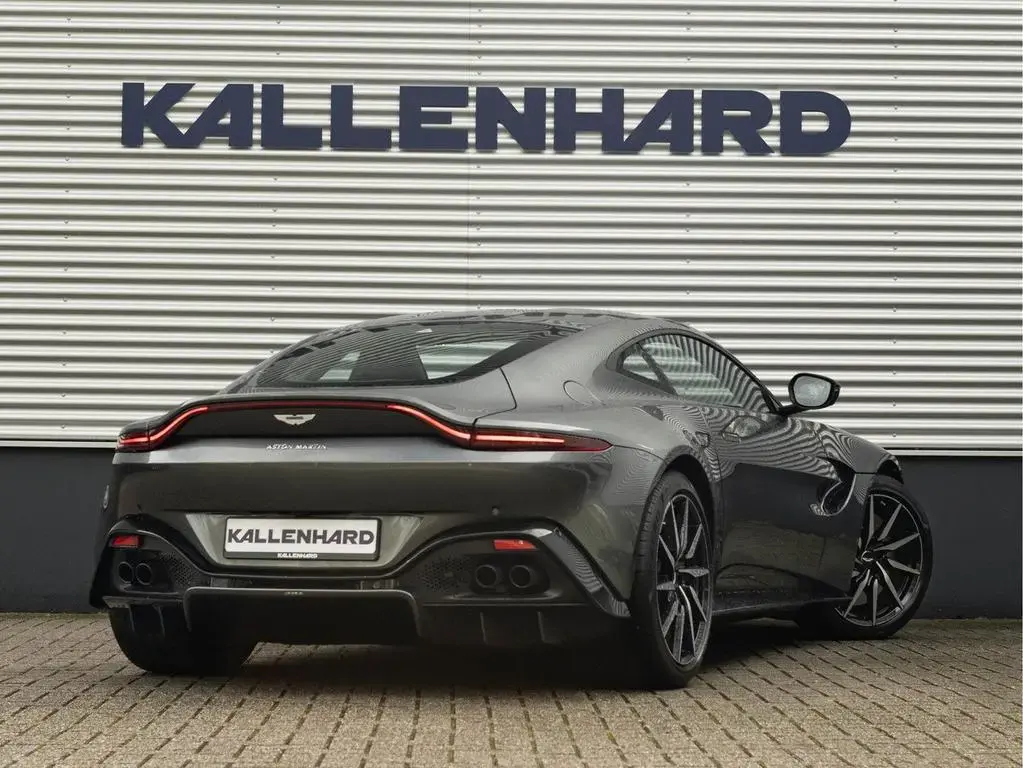 Main__Slider__Photo:Aston Martin V8 Vantage 4.0 - 5.305km! - Dealer Maintenance 07/2020-1