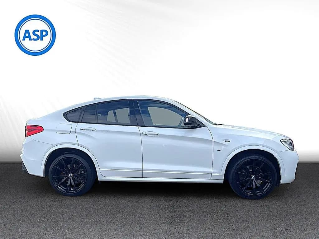 Main__Slider__Photo:BMW X4 M40i xDrive AUT LED HUD PANO NAVI H&K LEDER 03/2018-0