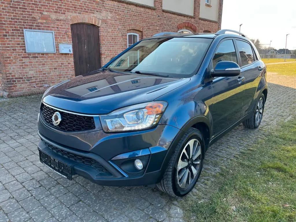 Main__Slider__Photo:Ssangyong Korando Crystal 4x2*Automatik/AHK/TÜV NEU* 04/2015-0