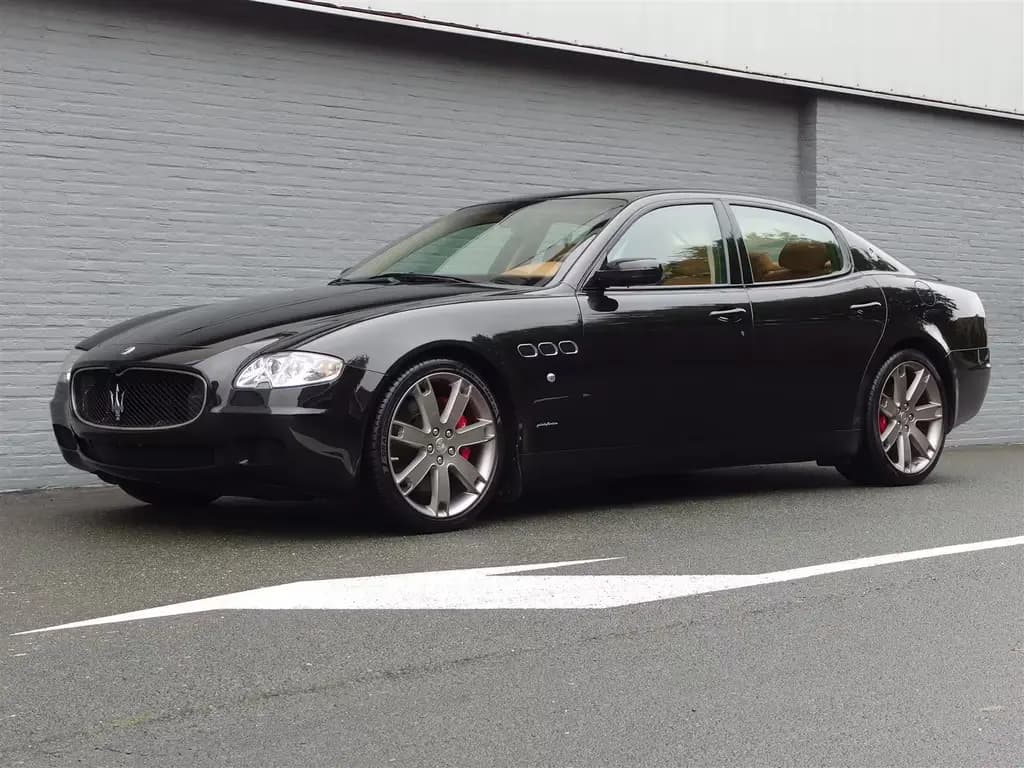 Main__Slider__Photo:Maserati Quattroporte 4.2L V8 ZF-Automatic Sport GTS 01/2009-0