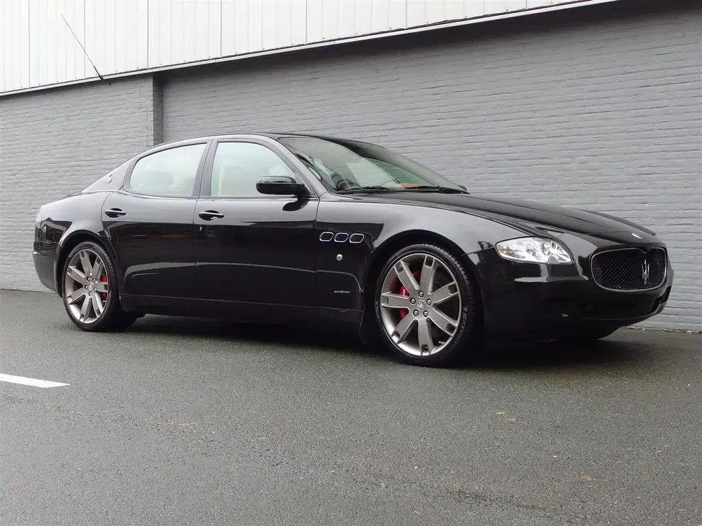 Main__Slider__Photo:Maserati Quattroporte 4.2L V8 ZF-Automatic Sport GTS 01/2009-1