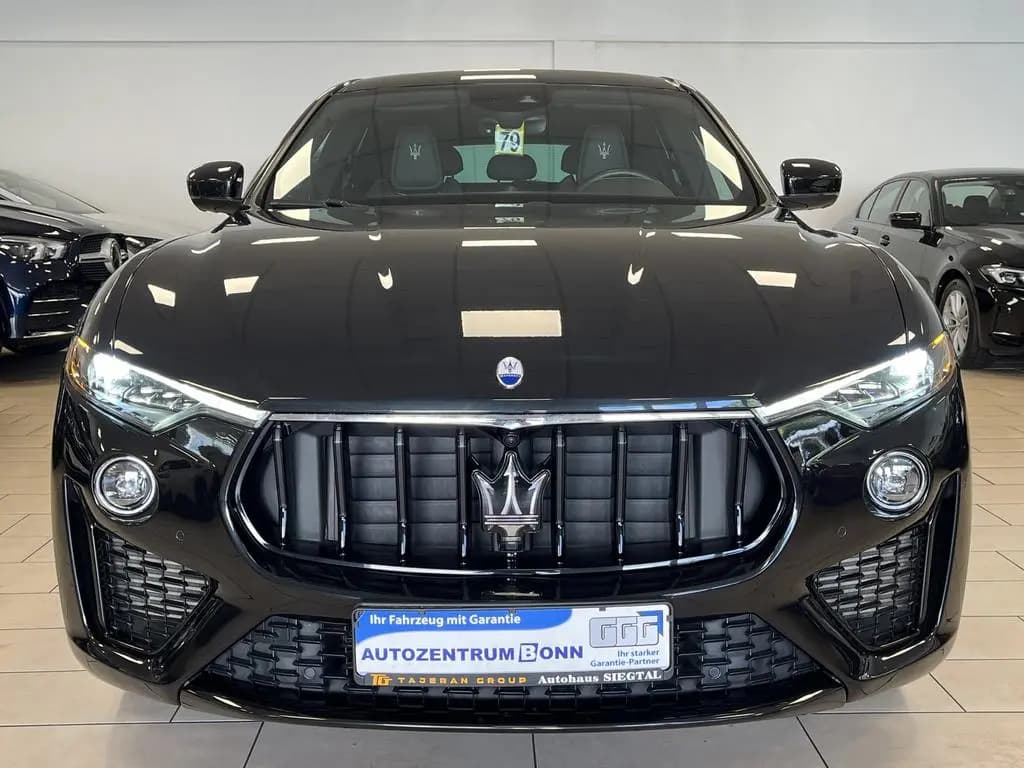 Main__Slider__Photo:Maserati Levante Modena S Pano. Leder Harman/Kardon ACC 06/2022-0