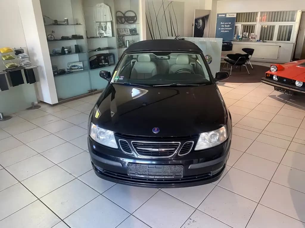 Main__Slider__Photo:Saab 9-3 1.9 TiD Vector Cabriolet,Automatik,Hirsch Fe 06/2006-0