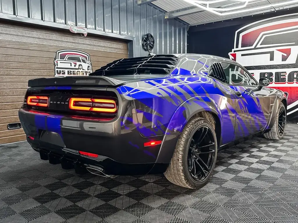 Main__Slider__Photo:Dodge Challenger 5.7 HEMI R/T WIDEBODY SHA Camera 12/2022-1