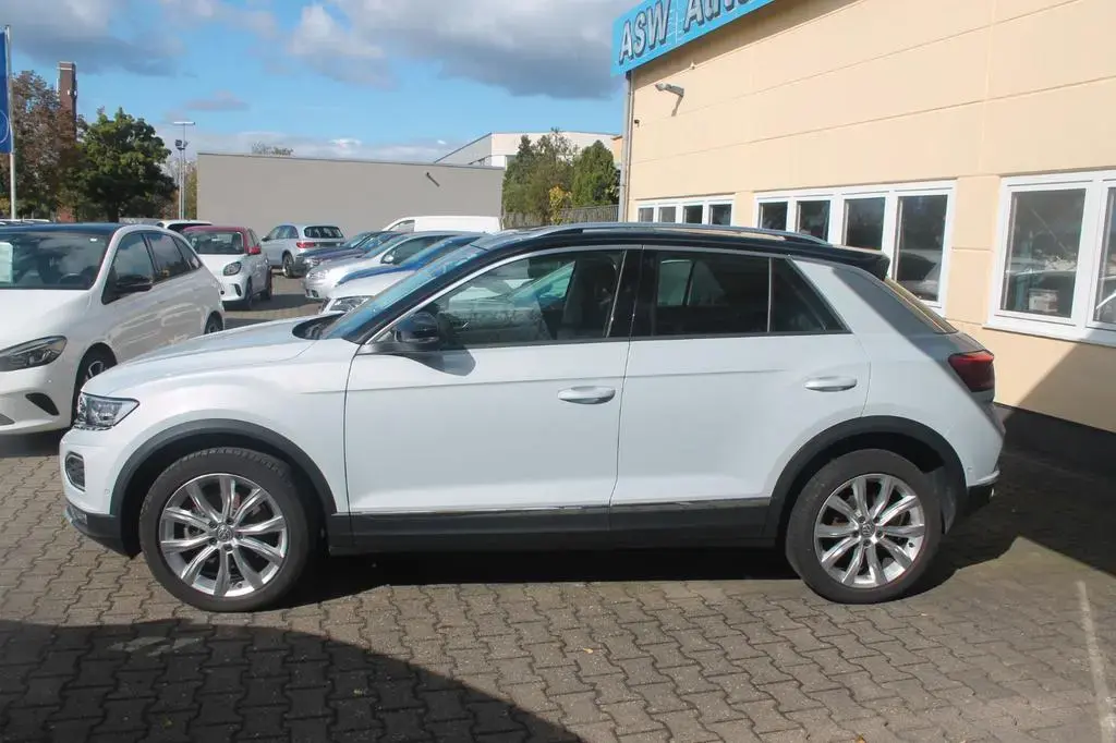 Main__Slider__Photo:Volkswagen T-Roc 1.5 TSI ACT Style*LED*P-Dach*1.Hd*Navi*PDC 05/2018-1