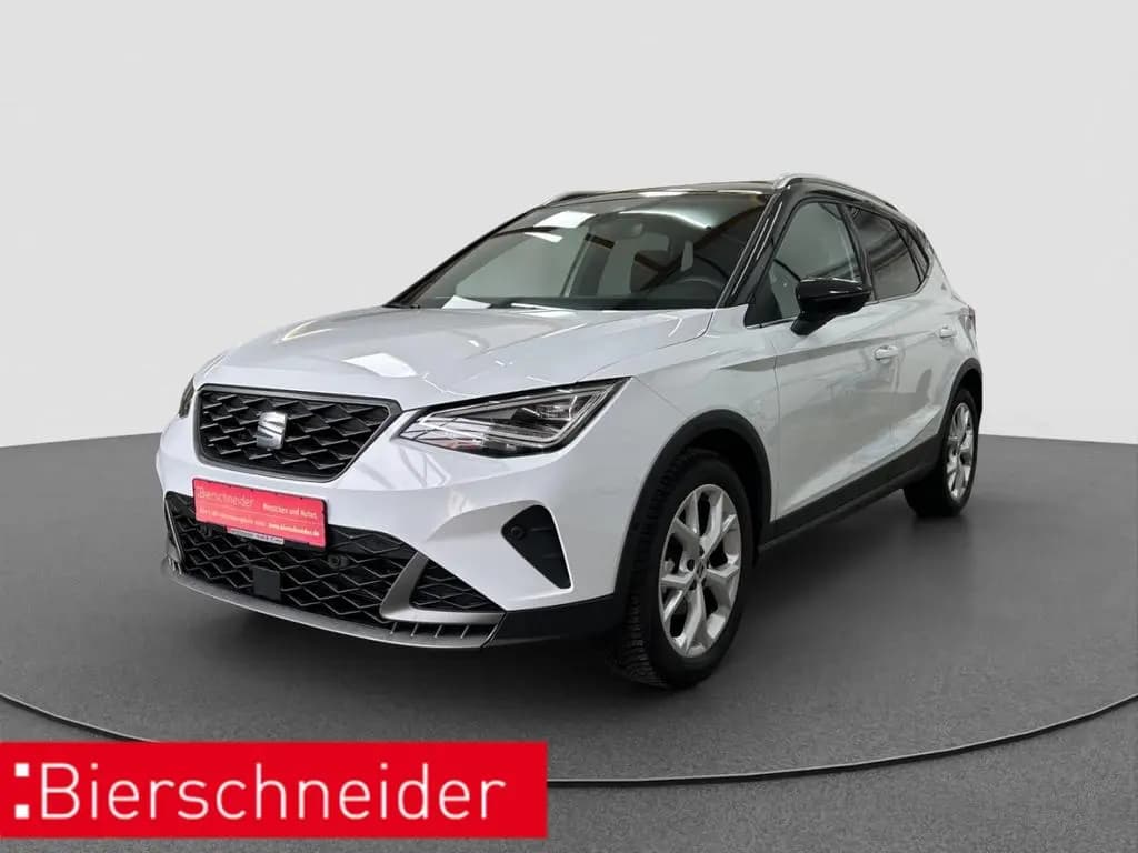Main__Slider__Photo:Seat Arona 1.0 TSI DSG FR SHZ ACC NAVI KESSY LED CAM 02/2025-0