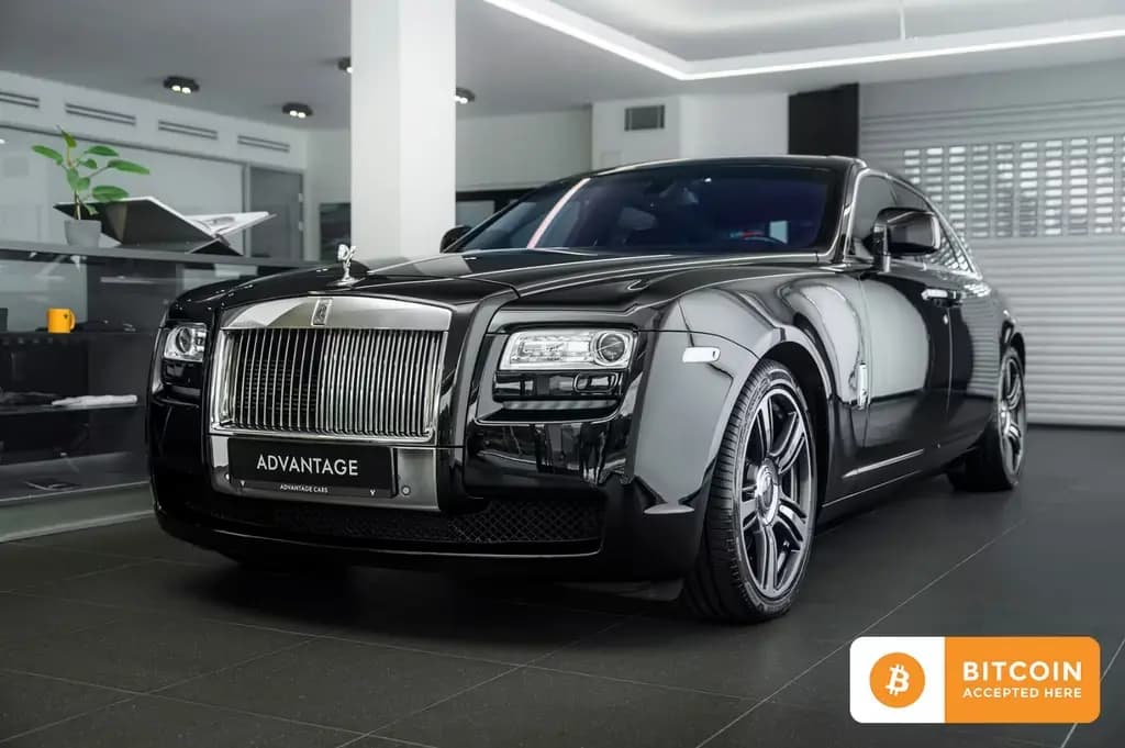 Main__Slider__Photo:Rolls-Royce Ghost /Top View/Vent.seats/El. rear doors/Masage 11/2010-0