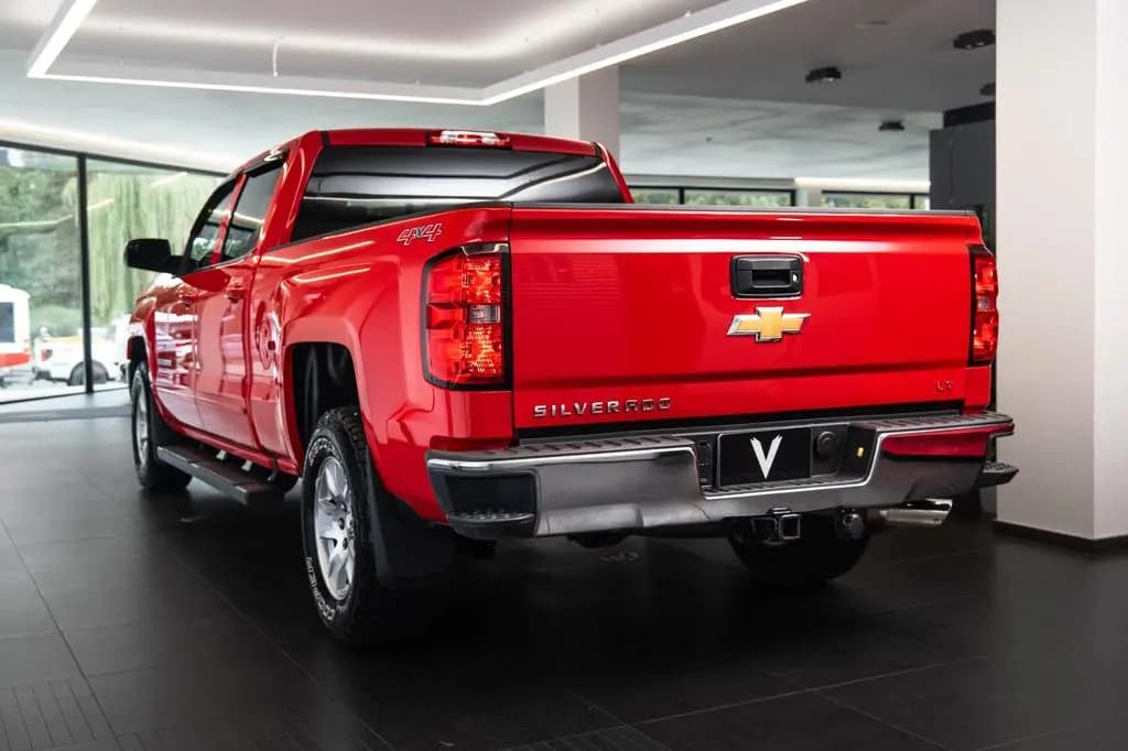 Main__Slider__Photo:Chevrolet Silverado 01/2017-0
