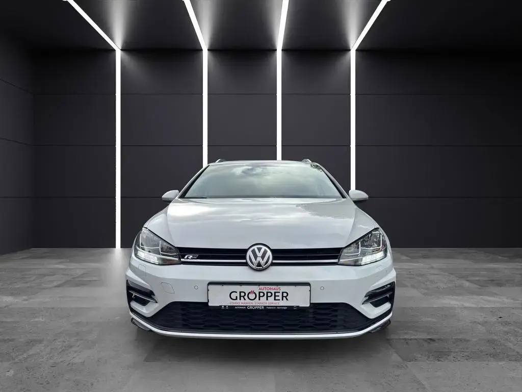 Main__Slider__Photo:Volkswagen Golf VII 2.0 TDI Comfortline (EURO 6d-TEMP) 09/2020-1