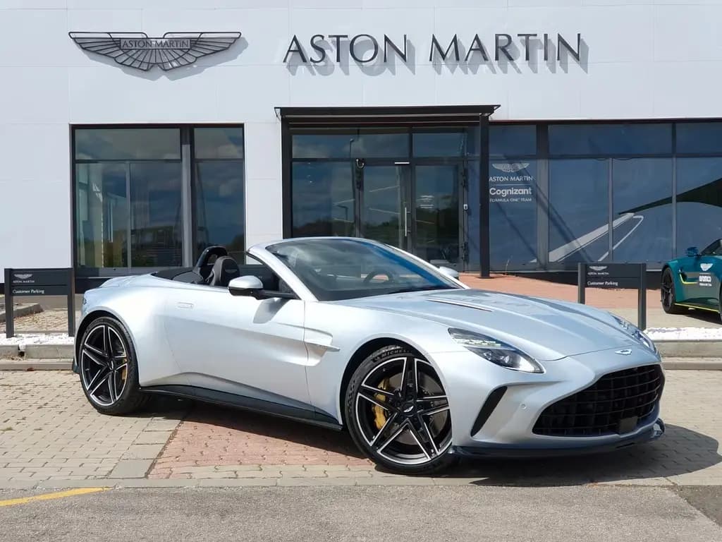 Main__Slider__Photo:Aston Martin V8 Vantage Roadster MY26 null-0