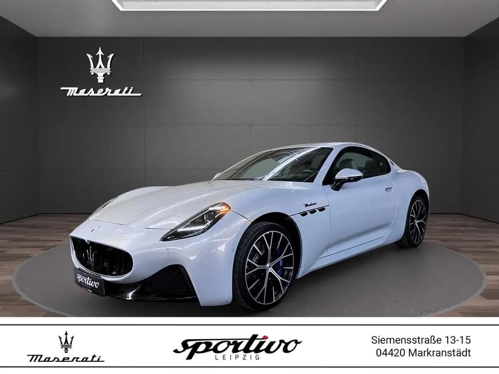 Main__Slider__Photo:Maserati Granturismo Modena 03/2024-0