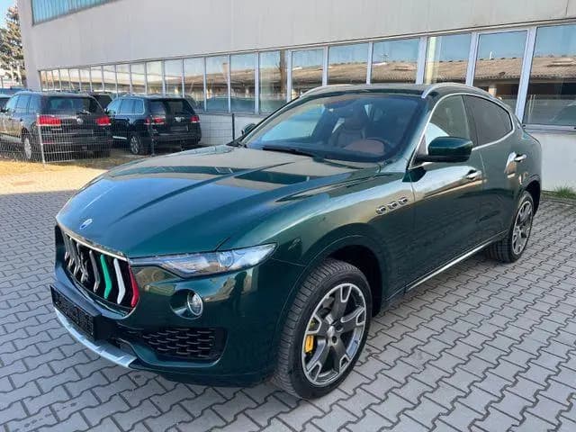 Main__Slider__Photo:Maserati Levante Diesel.3.0 V6.Navi.PDC.SHZ.Panorama 03/2017-0