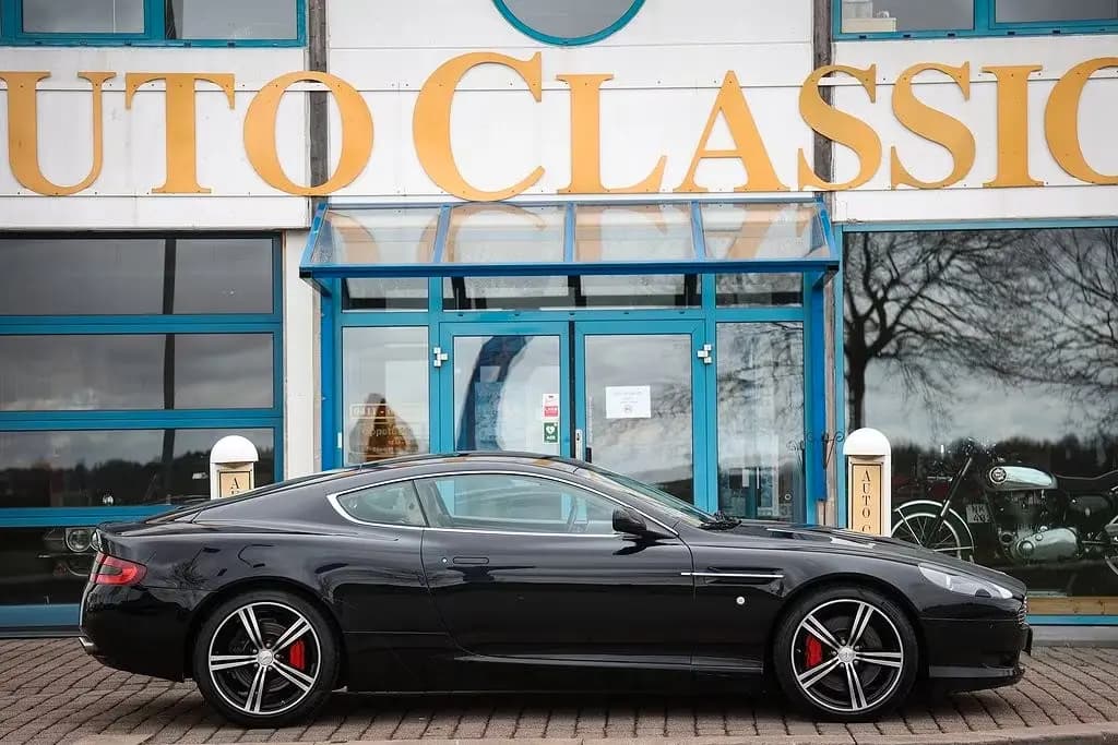 Main__Slider__Photo:Aston Martin DB9 5.9 V12 Touchtronic 02/2008-0