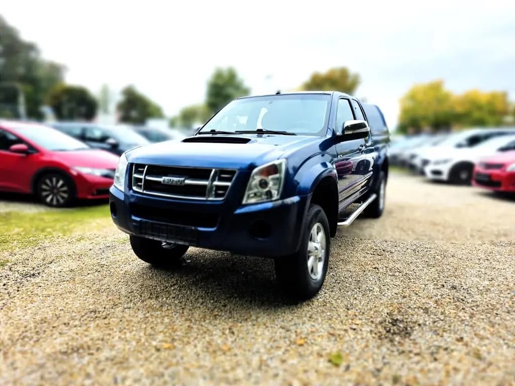 Main__Slider__Photo:Isuzu D-Max Space Cab 3.0D  4WD Klima Tempomat 06/2010-0