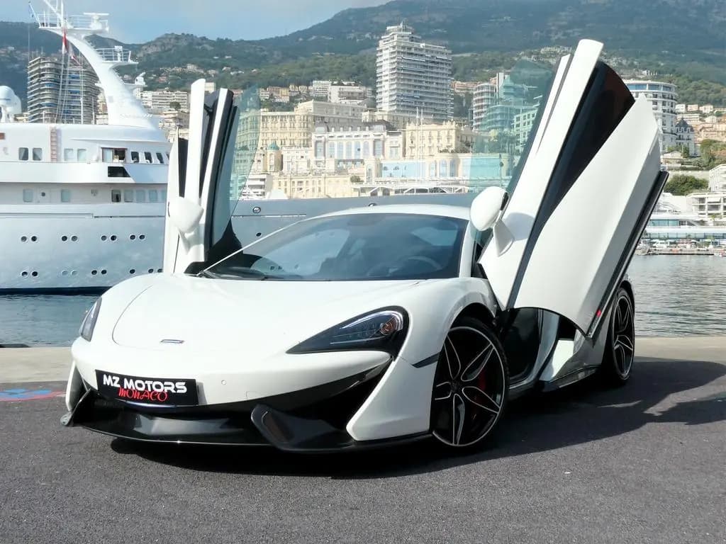 Main__Slider__Photo:McLaren 570S 3.8 V8 Coupé 12/2016-0