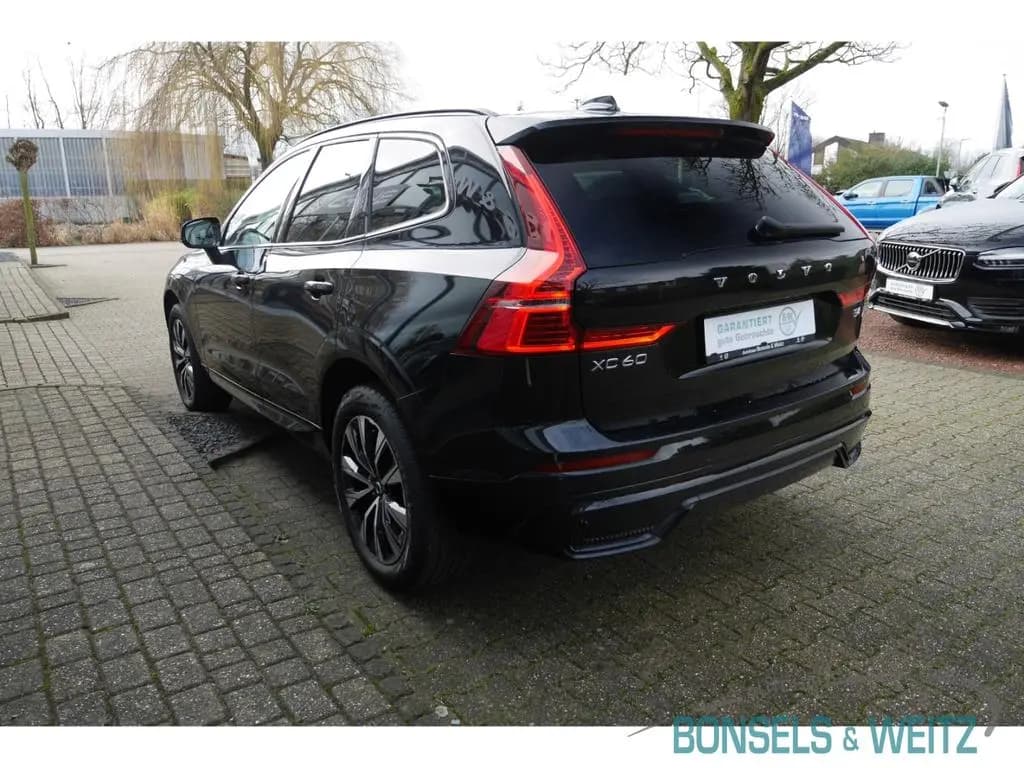 Main__Slider__Photo:Volvo XC60 Plus Dark 2WD Diesel EU6d B4 AUTOMATIK AHK 12/2022-0