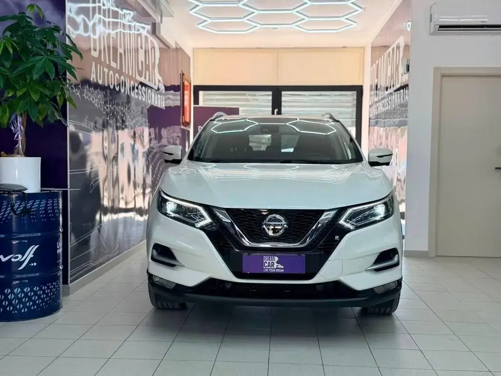 Main__Slider__Photo:Nissan Qashqai 1.5 dCi 115 CV DCT N-Connecta 01/2021-1