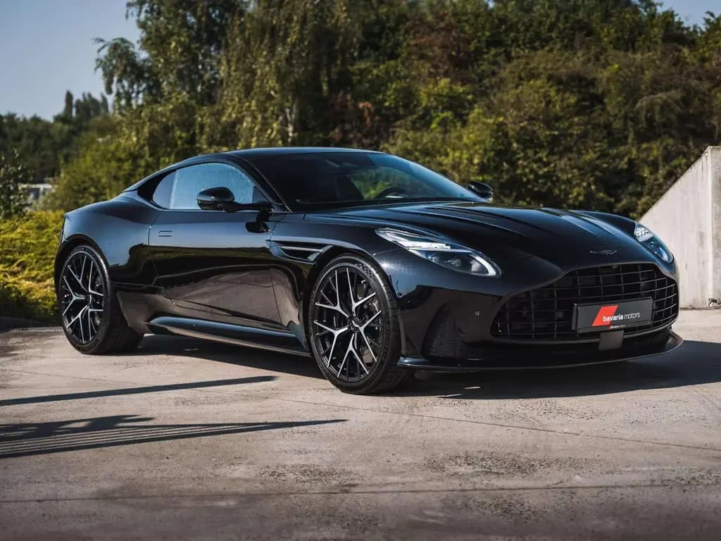 Main__Slider__Photo:Aston Martin DB12 Bowers   Wilkins / V8 / Sport Seats / VAT 04/2025-0