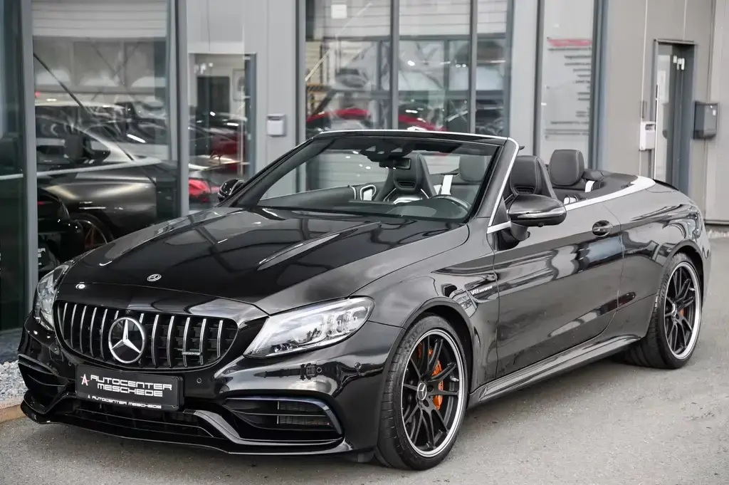 Main__Slider__Photo:Mercedes-Benz C 63 AMG S Cabrio Schalensitze* Keramik* Carbon* 02/2020-1