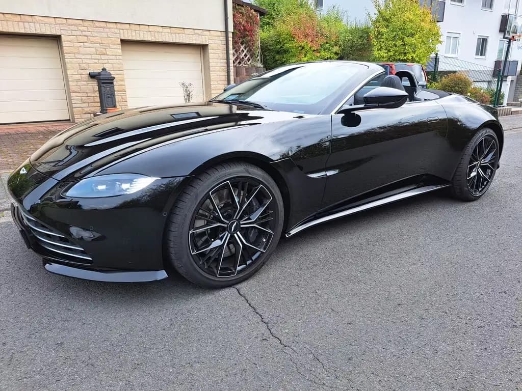 Main__Slider__Photo:Aston Martin V8 Vantage 4.0 V8 Roadster 05/2023-0
